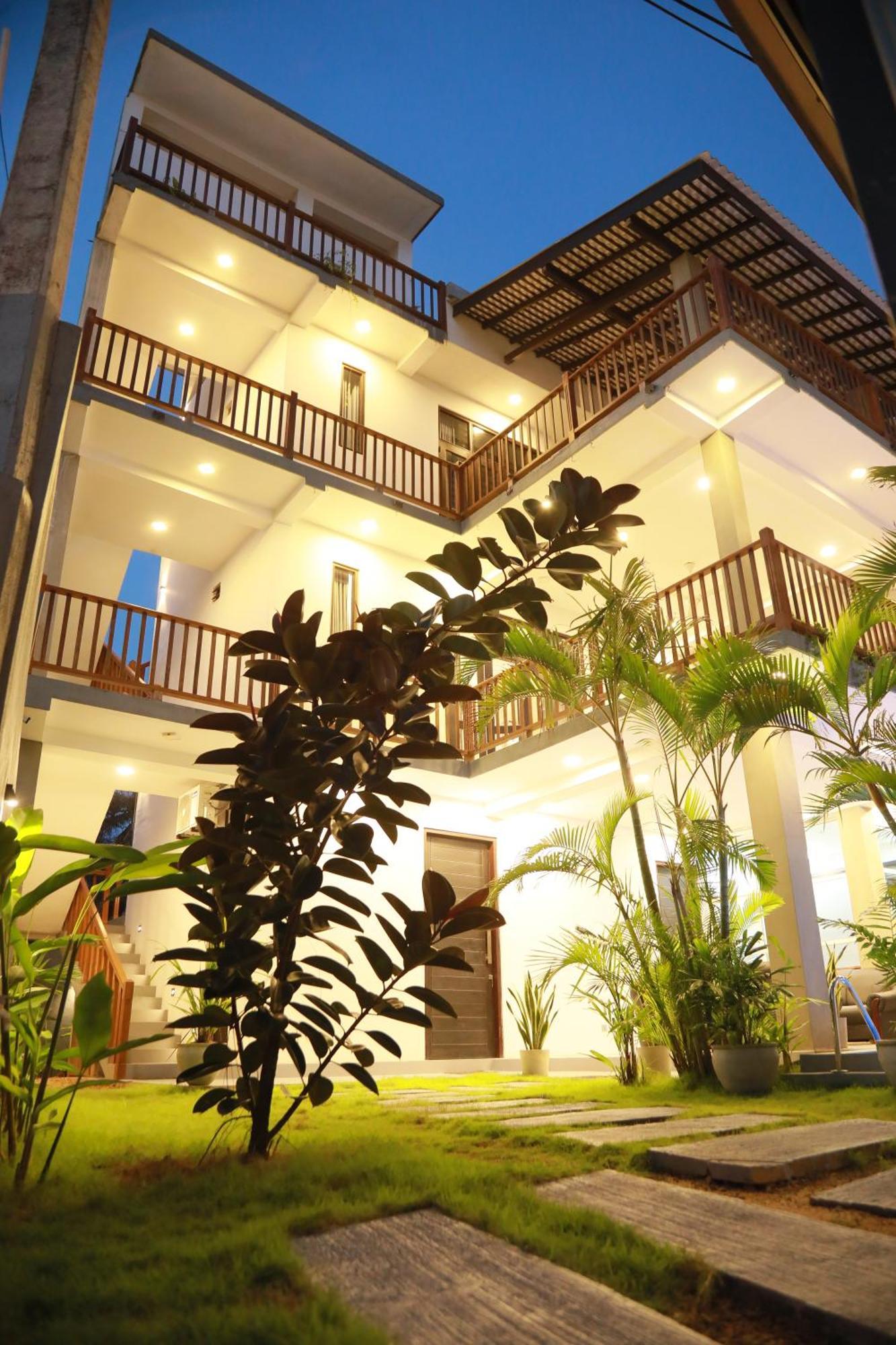 Gold Bubble Hotel Ahangama Exterior photo